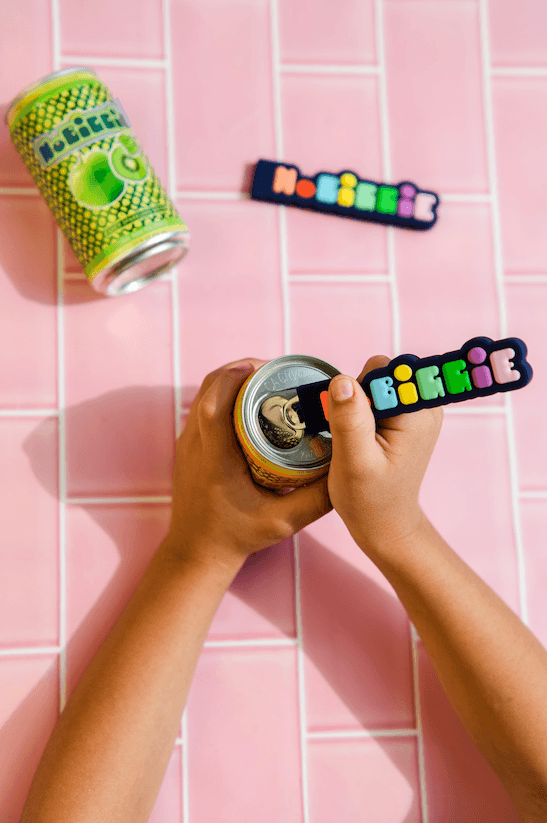 Kid friendly can opener